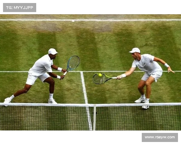 提升网球比赛技巧的关键要素及实战训练方法解析 提升网球比赛技巧的关键要素及实战训练方法解析